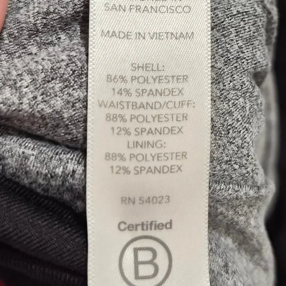 Athleta Lined Soho Jogger Black 8 Tall with Zip Pockets - Picture 6 of 6